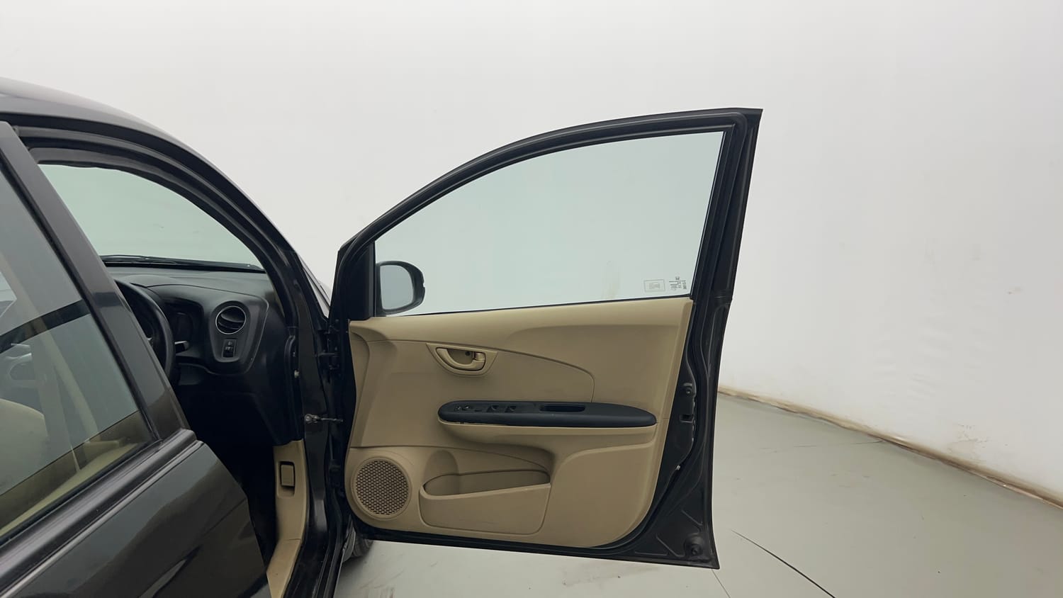 Used 2015 Honda Amaze 1.2 S i-VTEC Petrol Manual interior RIGHT FRONT DOOR OPEN VIEW
