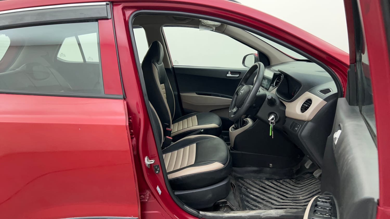 Used 2018 Hyundai Grand i10 Sportz 1.2 Kappa VTVT Petrol Manual interior RIGHT SIDE FRONT DOOR CABIN VIEW