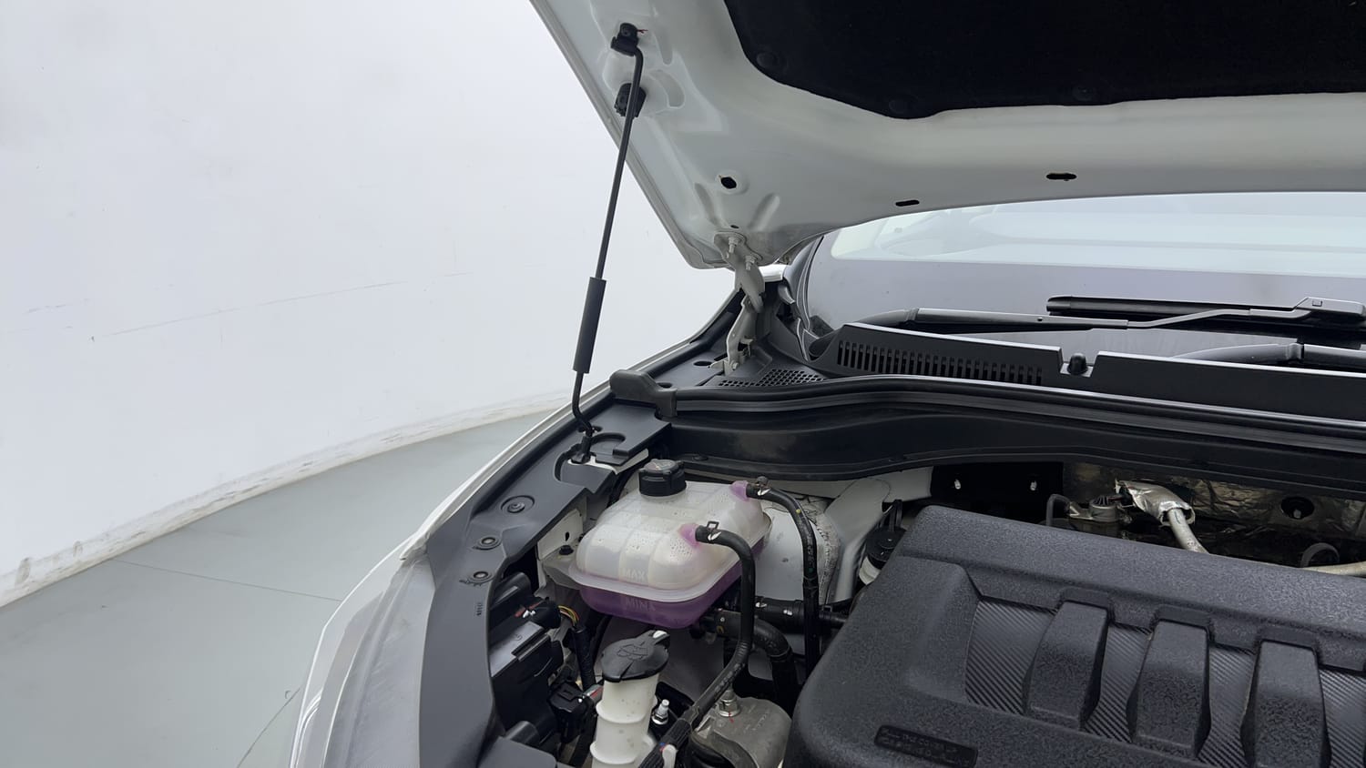 2023 Mahindra XUV700 AX 5 Diesel AT 5 STR-31