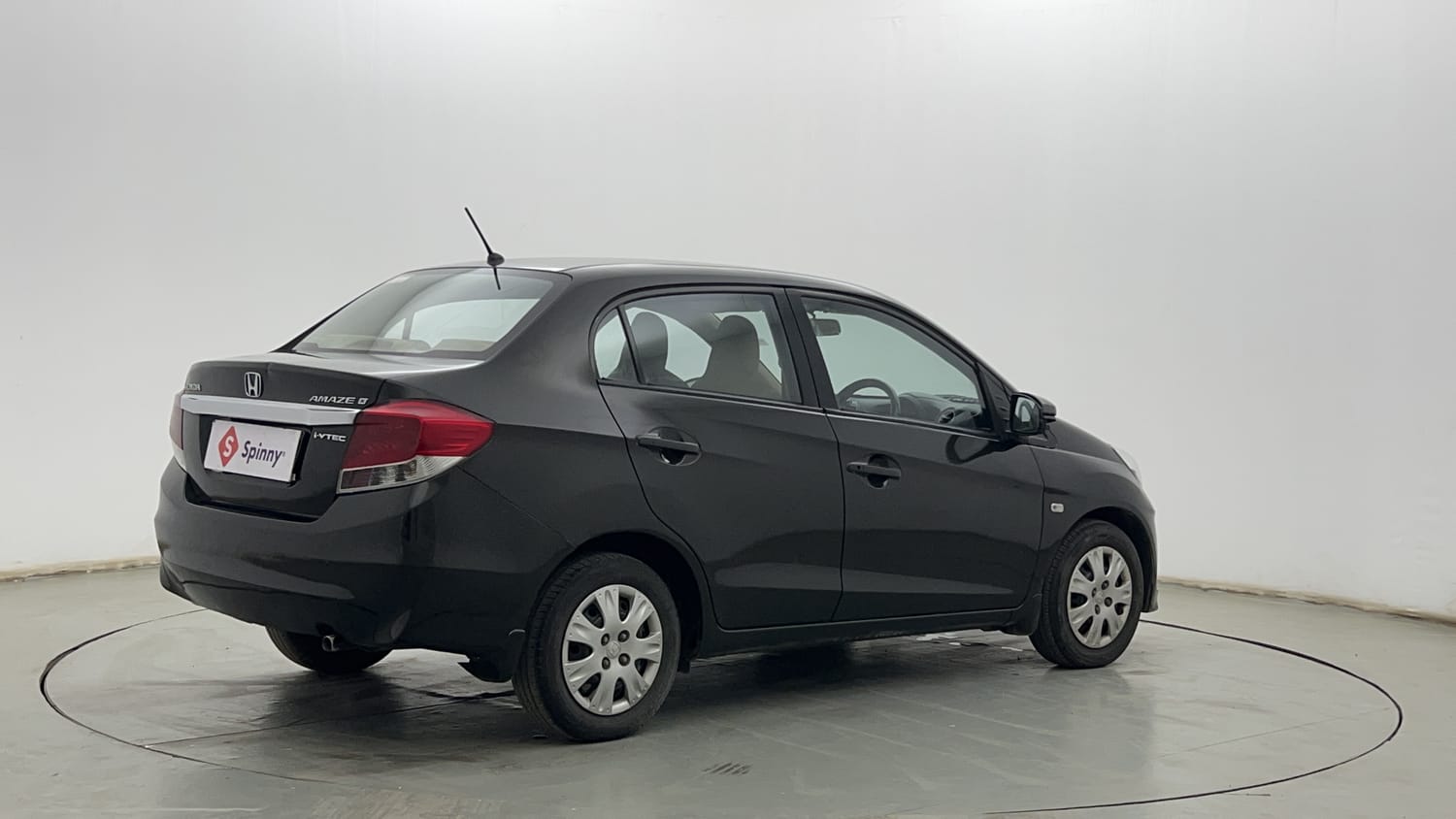 Used 2015 Honda Amaze 1.2 S i-VTEC Petrol Manual exterior RIGHT REAR CORNER VIEW