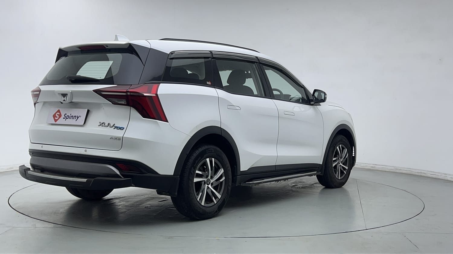 2023 Mahindra XUV700 AX 5 Diesel AT 5 STR-4