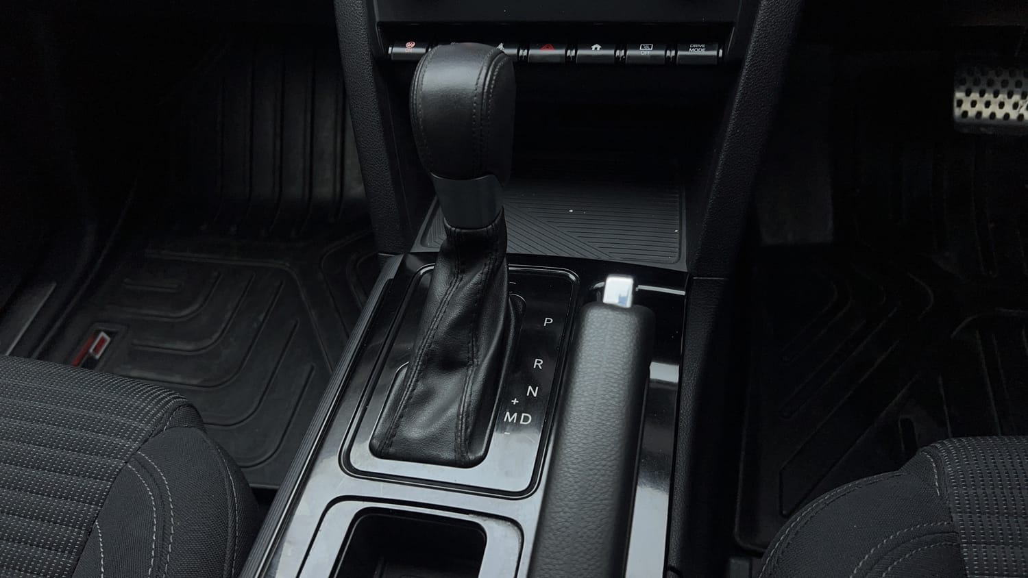 2023 Mahindra XUV700 AX 5 Diesel AT 5 STR-16