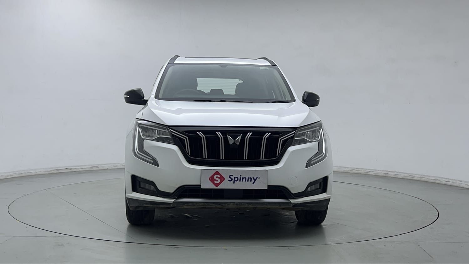 2023 Mahindra XUV700 AX 5 Diesel AT 5 STR-7