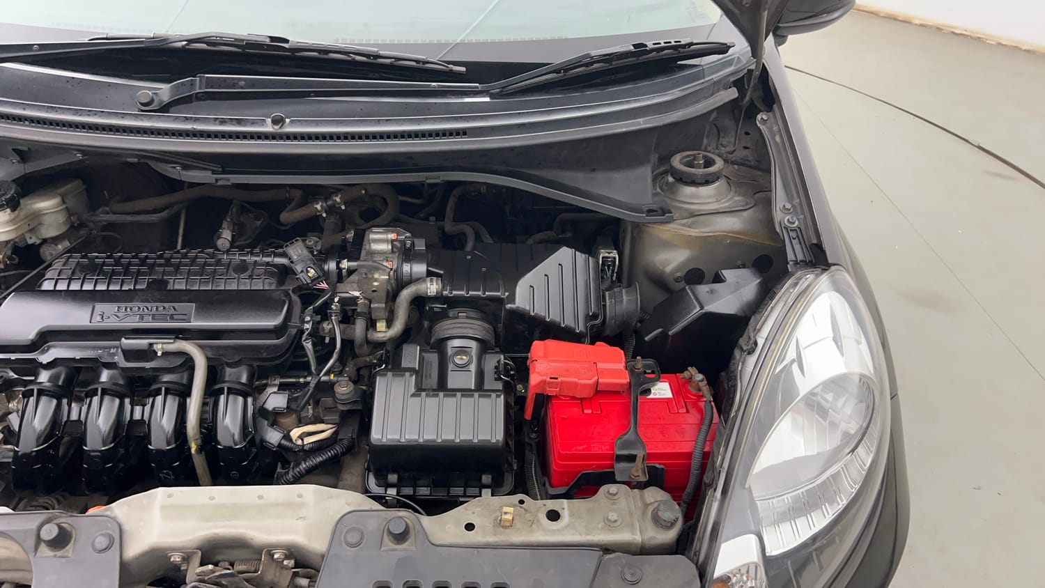Used 2015 Honda Amaze 1.2 S i-VTEC Petrol Manual engine ENGINE LEFT SIDE VIEW