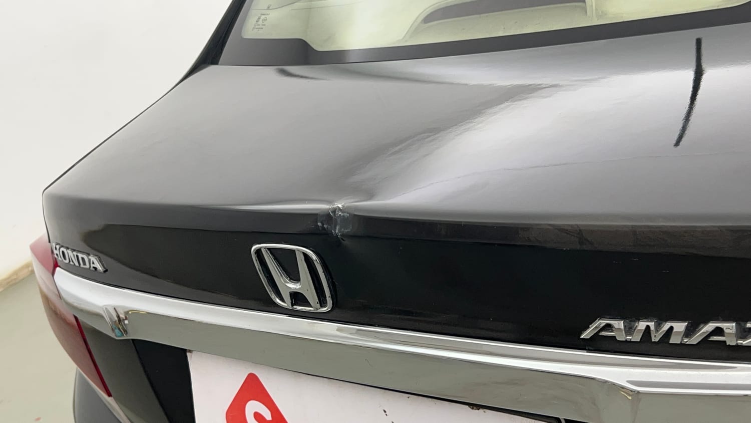 Used 2015 Honda Amaze 1.2 S i-VTEC Petrol Manual dents MINOR DENT