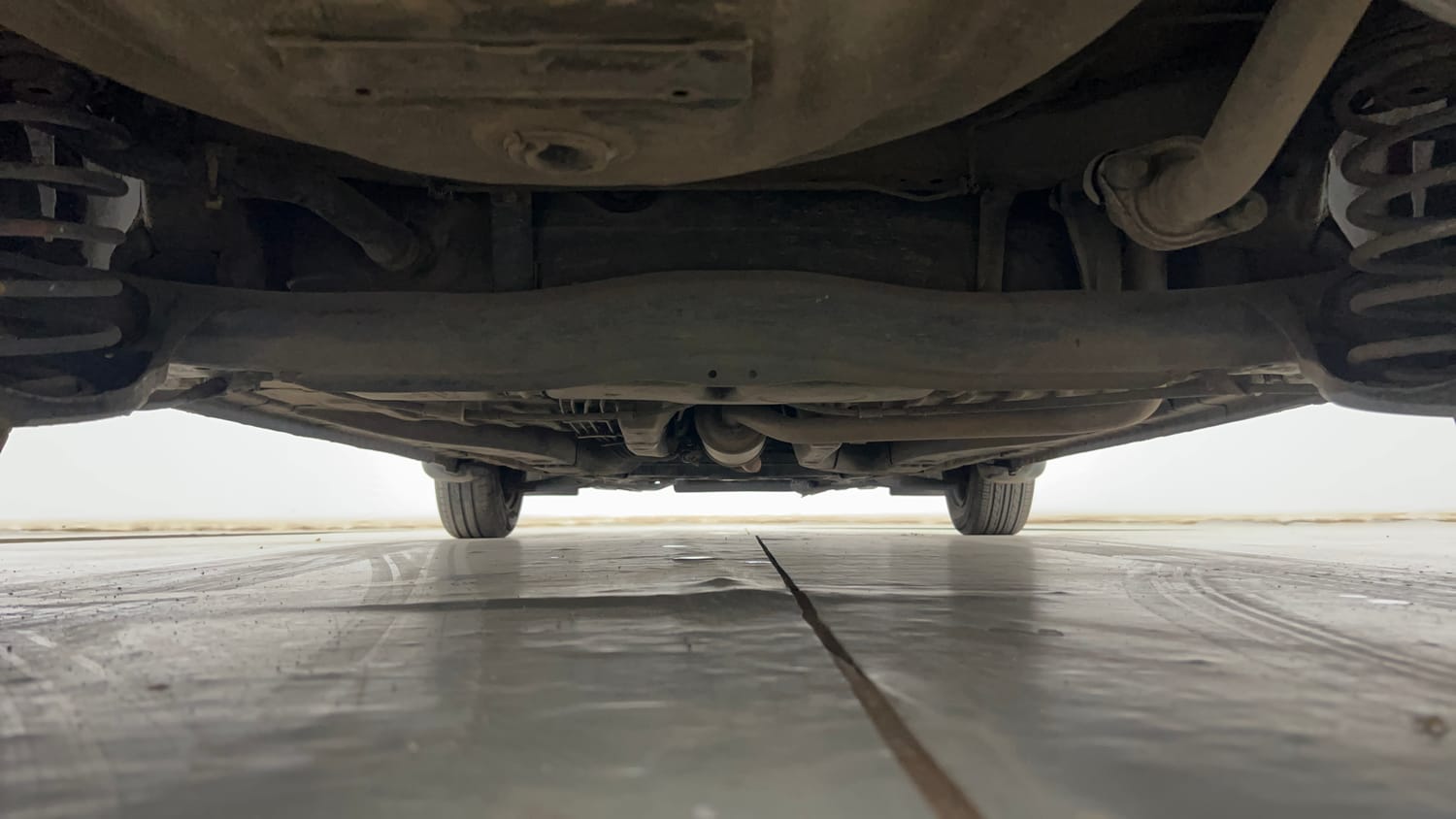 Used 2015 Honda Amaze 1.2 S i-VTEC Petrol Manual extra REAR UNDERBODY VIEW (TAKEN FROM REAR)
