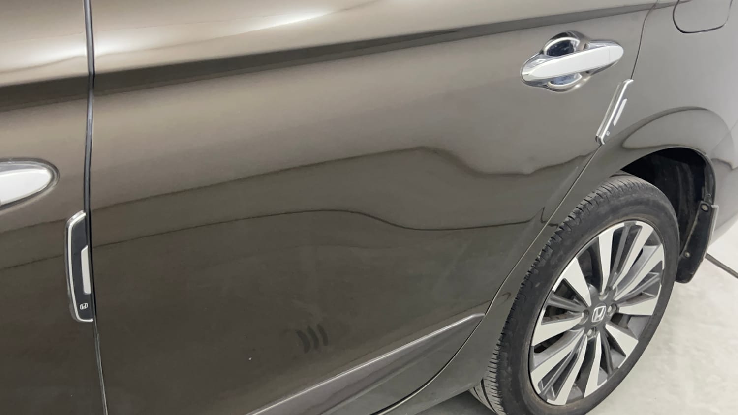 Used 2024 Honda City ZX Petrol CVT Petrol Automatic dents MINOR SCRATCH