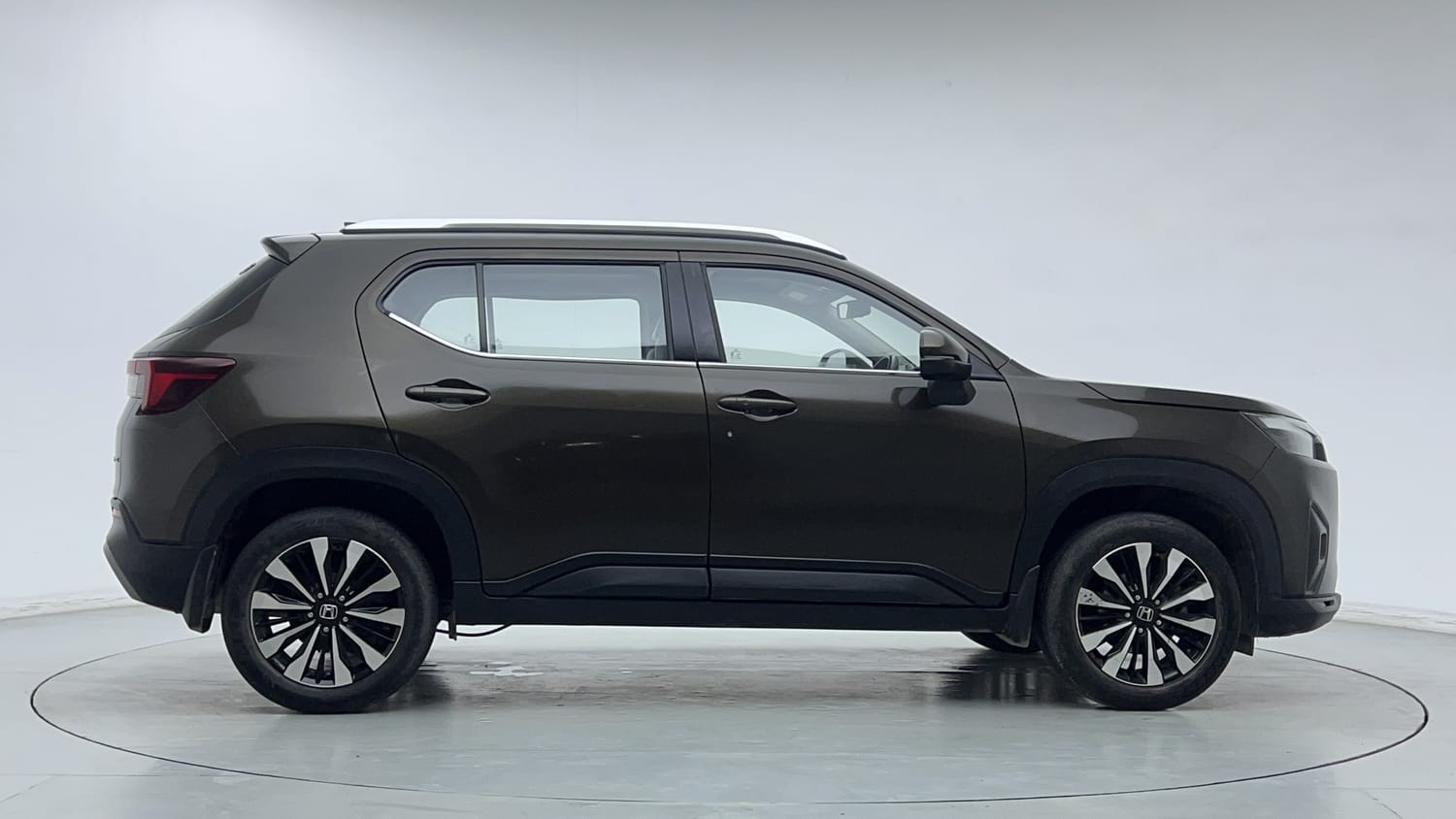 2024 Honda Elevate VX MT-5