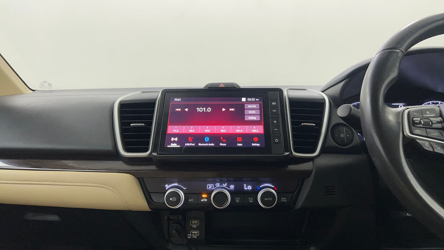 Used 2024 Honda City ZX Petrol CVT Petrol Automatic interior MUSIC SYSTEM & AC CONTROL VIEW