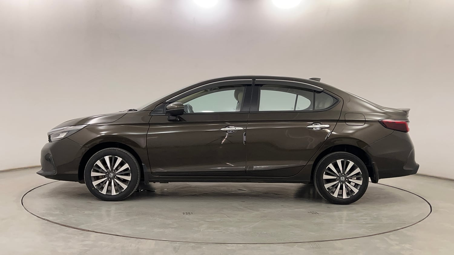 Used 2024 Honda City ZX Petrol CVT Petrol Automatic exterior LEFT SIDE VIEW