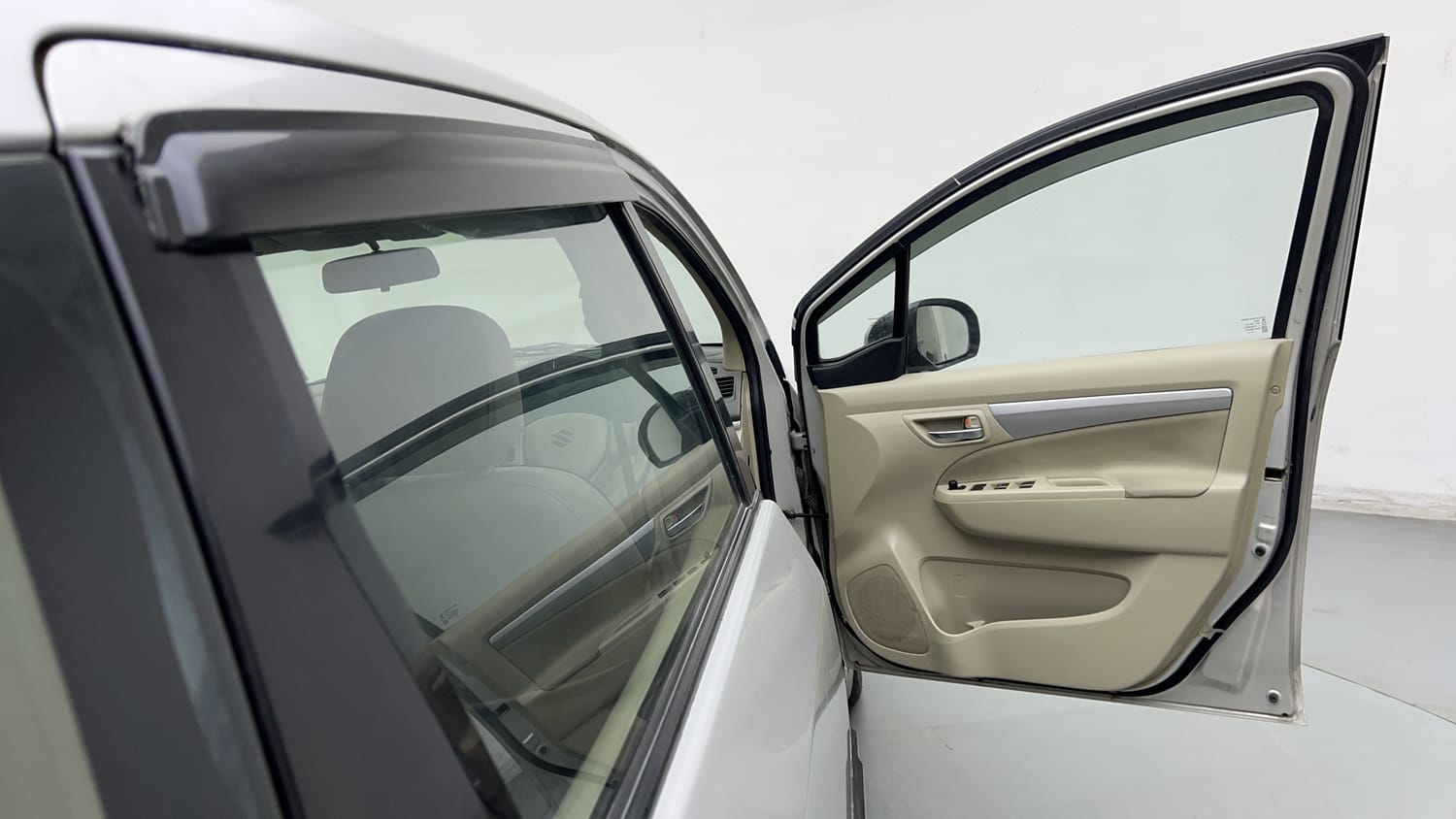 Used 2017 Maruti Suzuki Ertiga VXI AT Petrol Automatic interior RIGHT FRONT DOOR OPEN VIEW