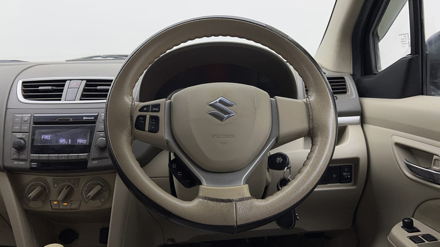 Used 2017 Maruti Suzuki Ertiga VXI AT Petrol Automatic interior STEERING VIEW