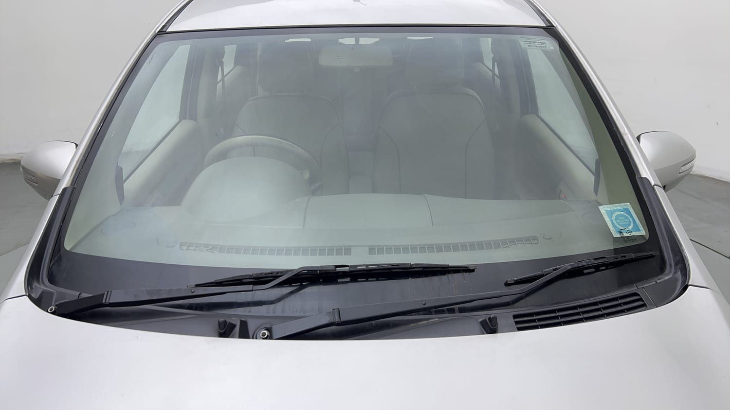 Used 2017 Maruti Suzuki Ertiga VXI AT Petrol Automatic exterior FRONT WINDSHIELD VIEW