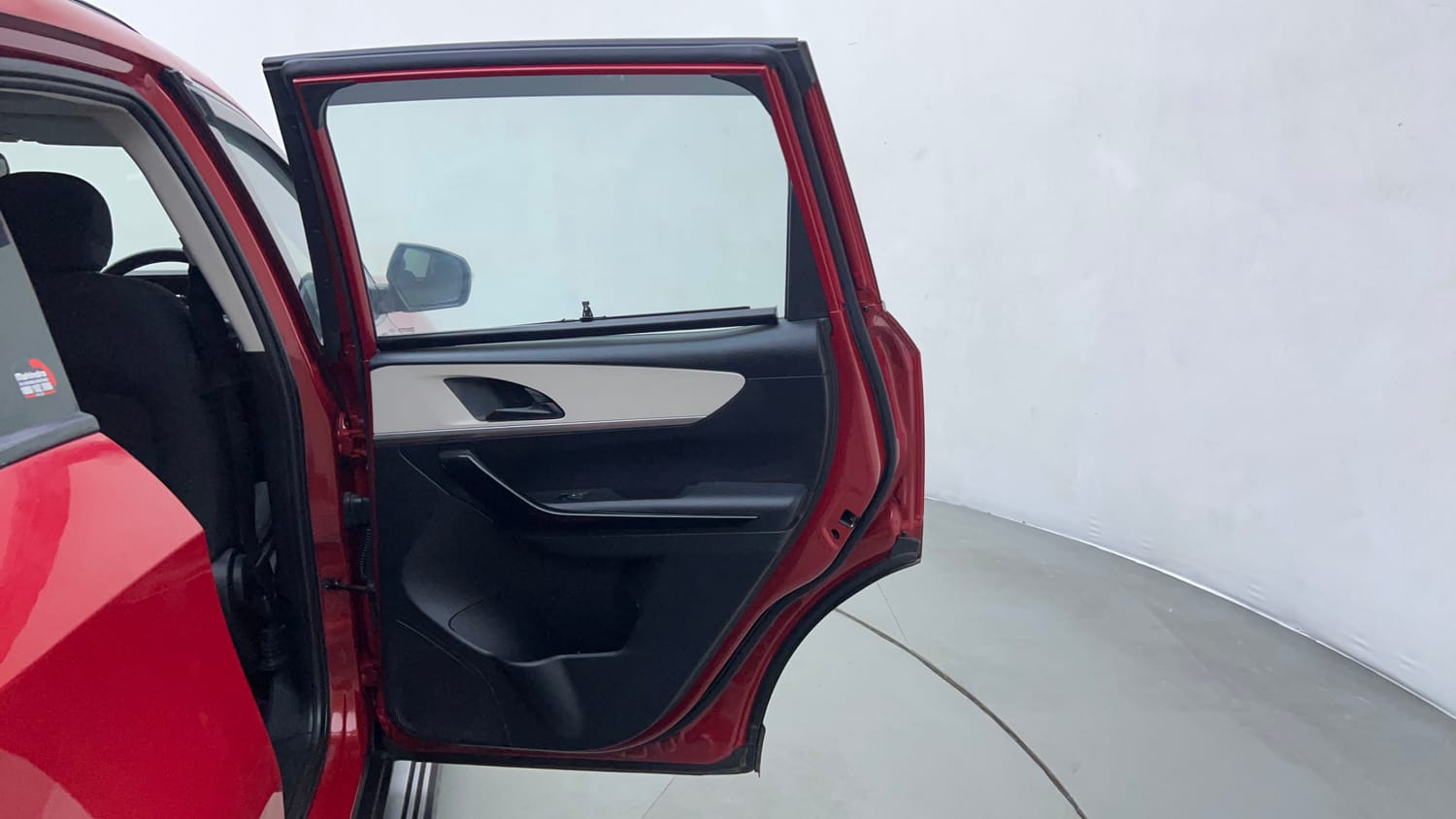 Used 2022 Mahindra XUV700 AX 5 Petrol AT 5 STR Petrol Automatic interior RIGHT REAR DOOR OPEN VIEW