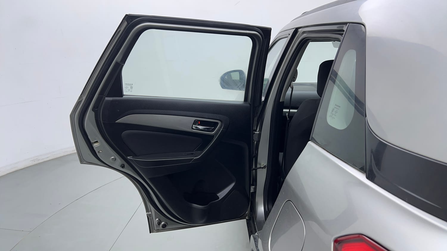 Used 2018 maruti-suzuki Vitara Brezza ZDi Plus AGS Diesel Automatic interior LEFT REAR DOOR OPEN VIEW