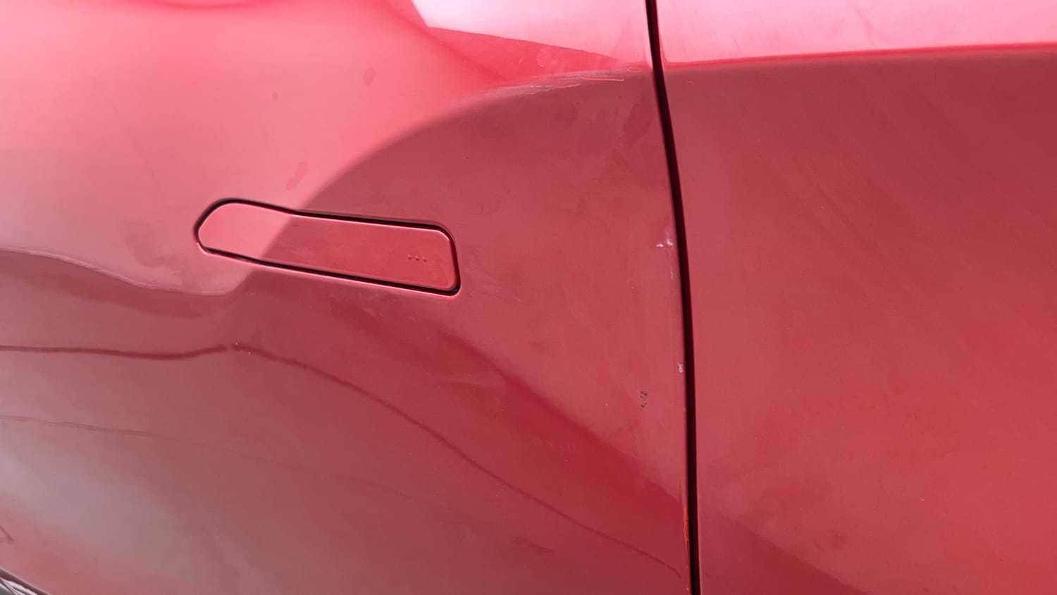 Used 2022 Mahindra XUV700 AX 5 Petrol AT 5 STR Petrol Automatic dents MINOR SCRATCH