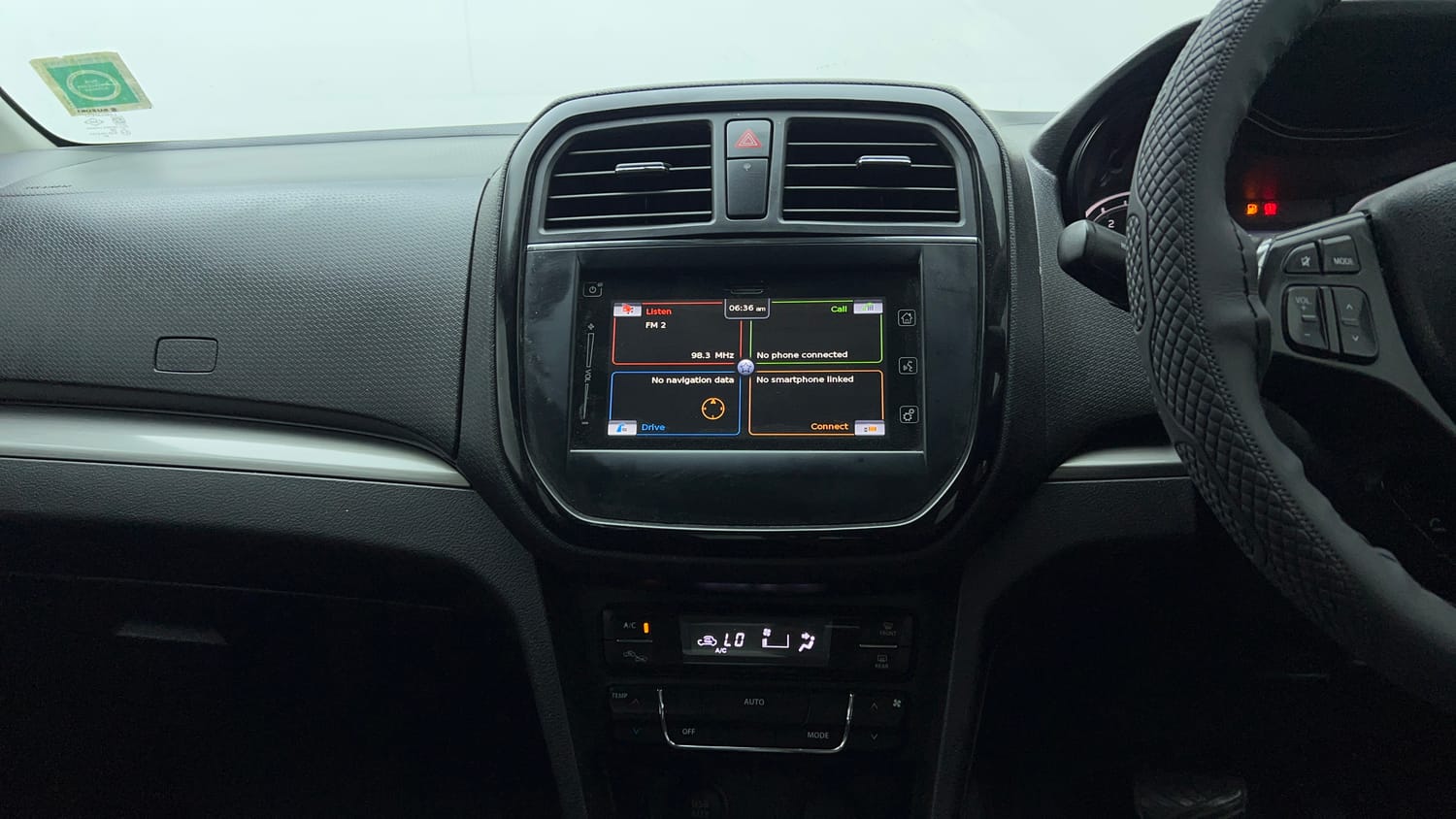 Used 2018 maruti-suzuki Vitara Brezza ZDi Plus AGS Diesel Automatic top_features Integrated (in-dash) music system