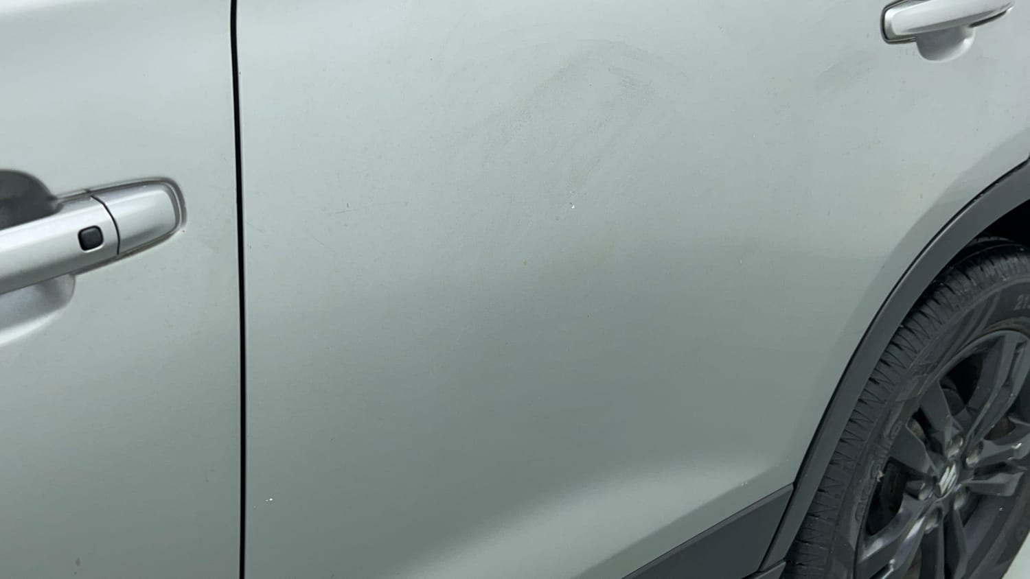 Used 2018 maruti-suzuki Vitara Brezza ZDi Plus AGS Diesel Automatic dents MINOR SCRATCH