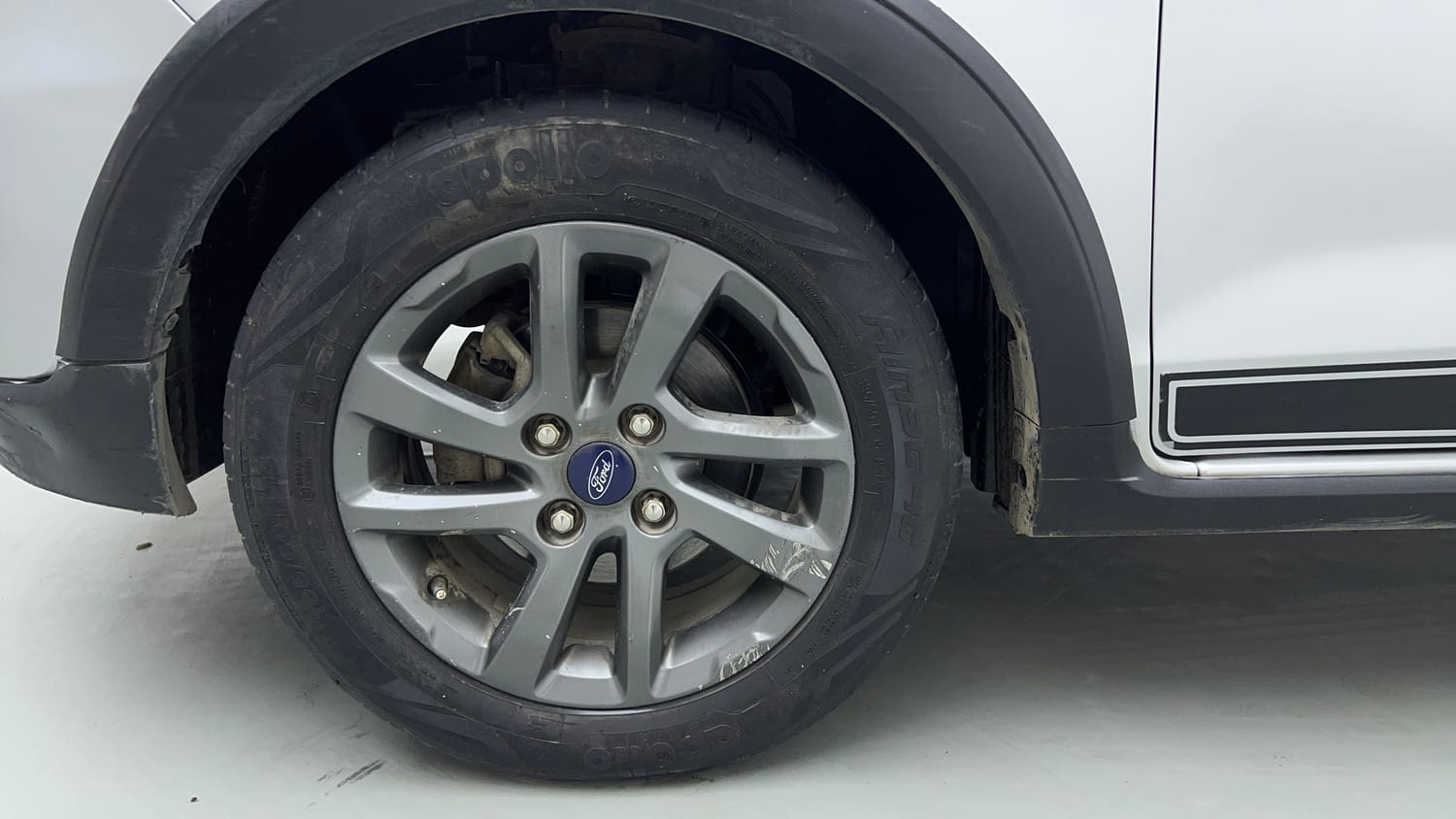 Used 2021 Ford Freestyle Titanium 1.2 Ti-VCT Petrol Manual tyres LEFT FRONT TYRE RIM VIEW
