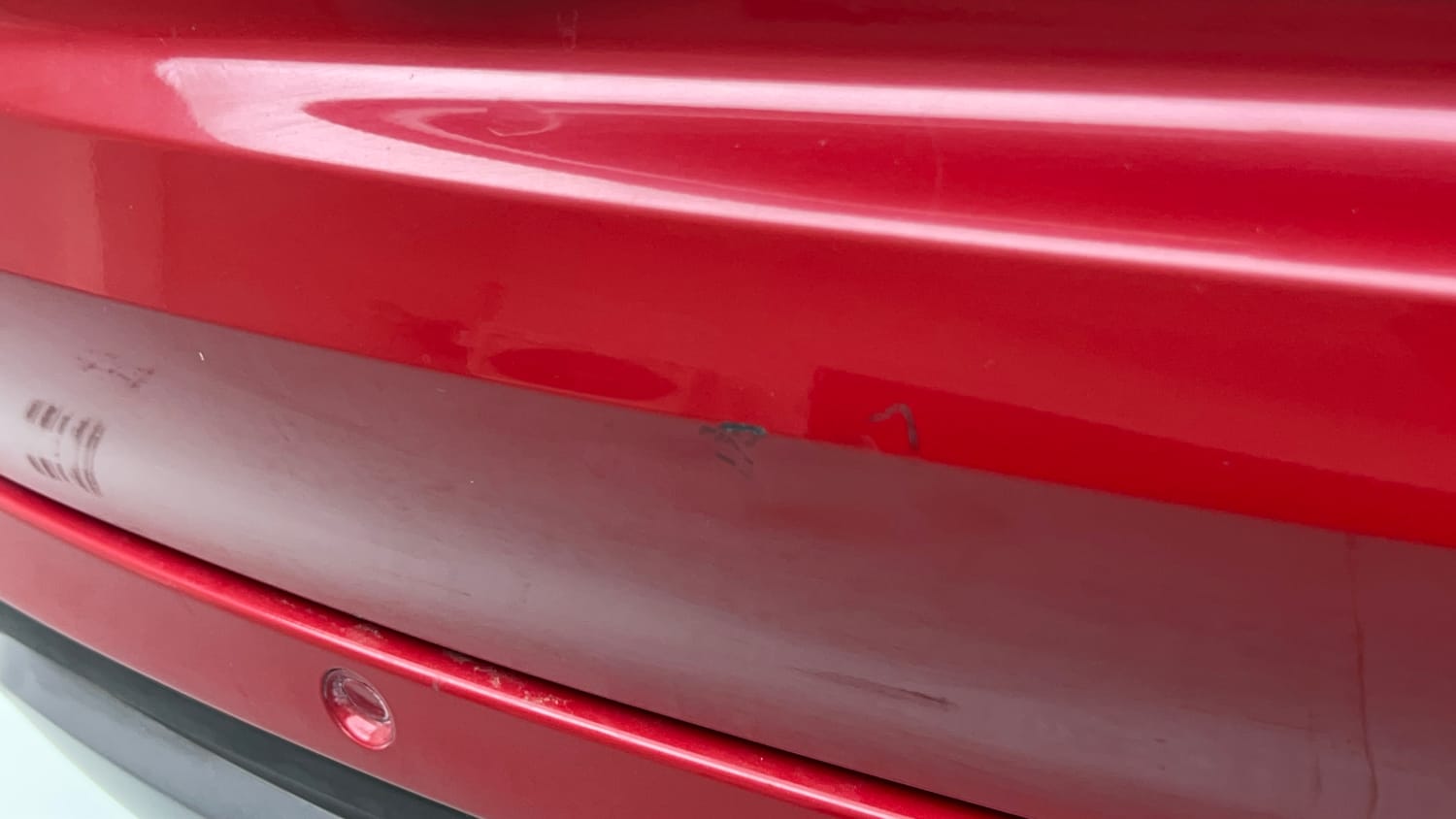 Used 2022 Mahindra XUV700 AX 5 Petrol AT 5 STR Petrol Automatic dents MINOR DENT