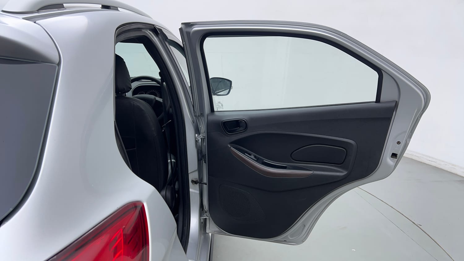 Used 2021 Ford Freestyle Titanium 1.2 Ti-VCT Petrol Manual interior RIGHT REAR DOOR OPEN VIEW