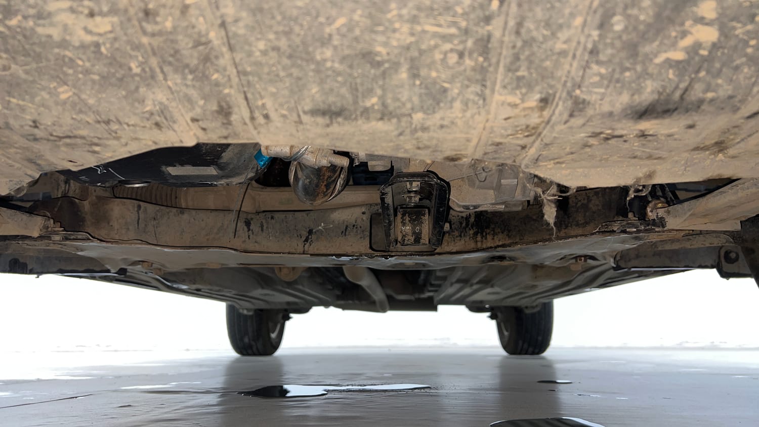 Used 2018 maruti-suzuki Vitara Brezza ZDi Plus AGS Diesel Automatic extra FRONT LEFT UNDERBODY VIEW