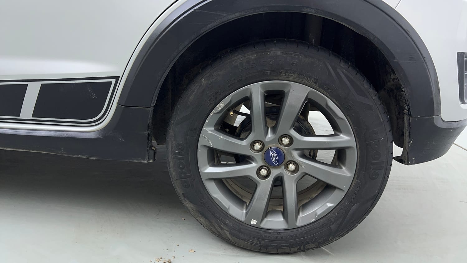 Used 2021 Ford Freestyle Titanium 1.2 Ti-VCT Petrol Manual tyres LEFT REAR TYRE RIM VIEW