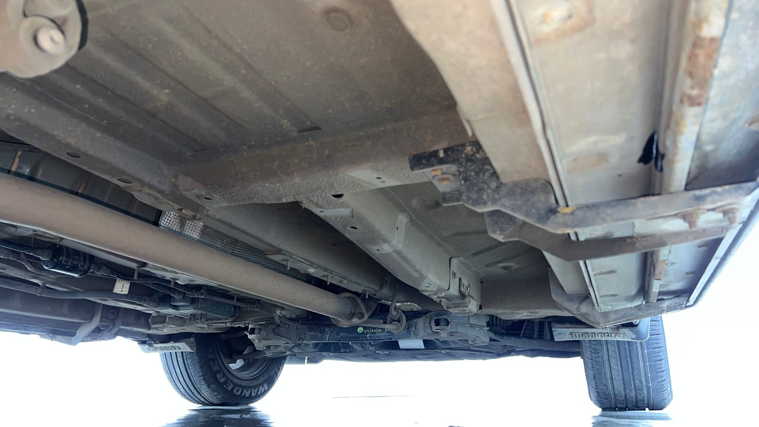 Used 2022 Mahindra XUV700 AX 5 Petrol AT 5 STR Petrol Automatic extra REAR RIGHT UNDERBODY VIEW