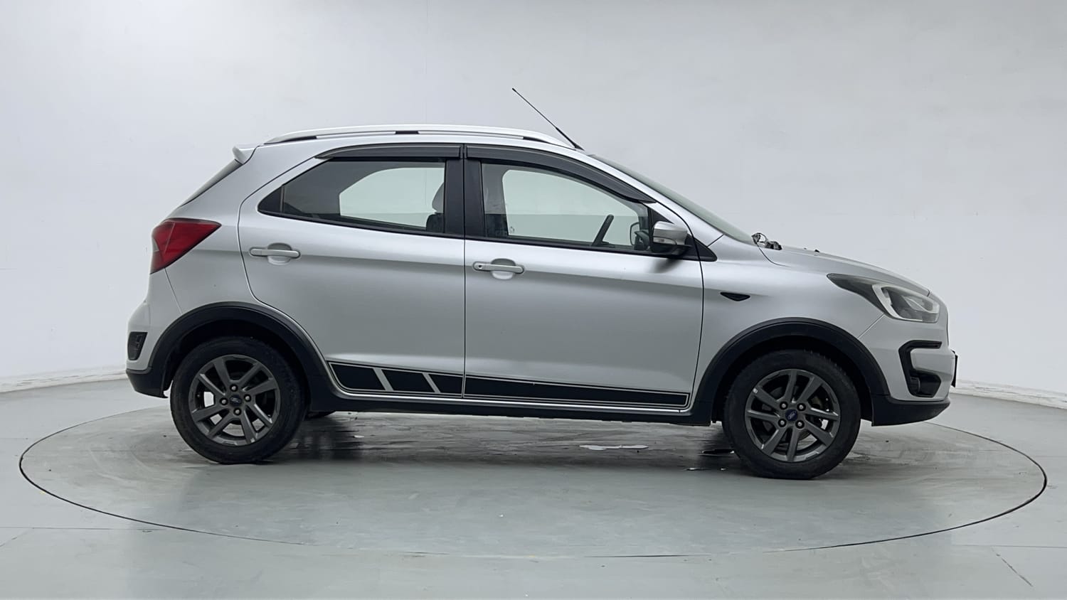Used 2021 Ford Freestyle Titanium 1.2 Ti-VCT Petrol Manual exterior RIGHT SIDE VIEW