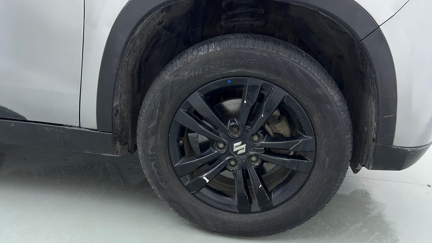 Used 2018 maruti-suzuki Vitara Brezza ZDi Plus AGS Diesel Automatic tyres RIGHT FRONT TYRE RIM VIEW