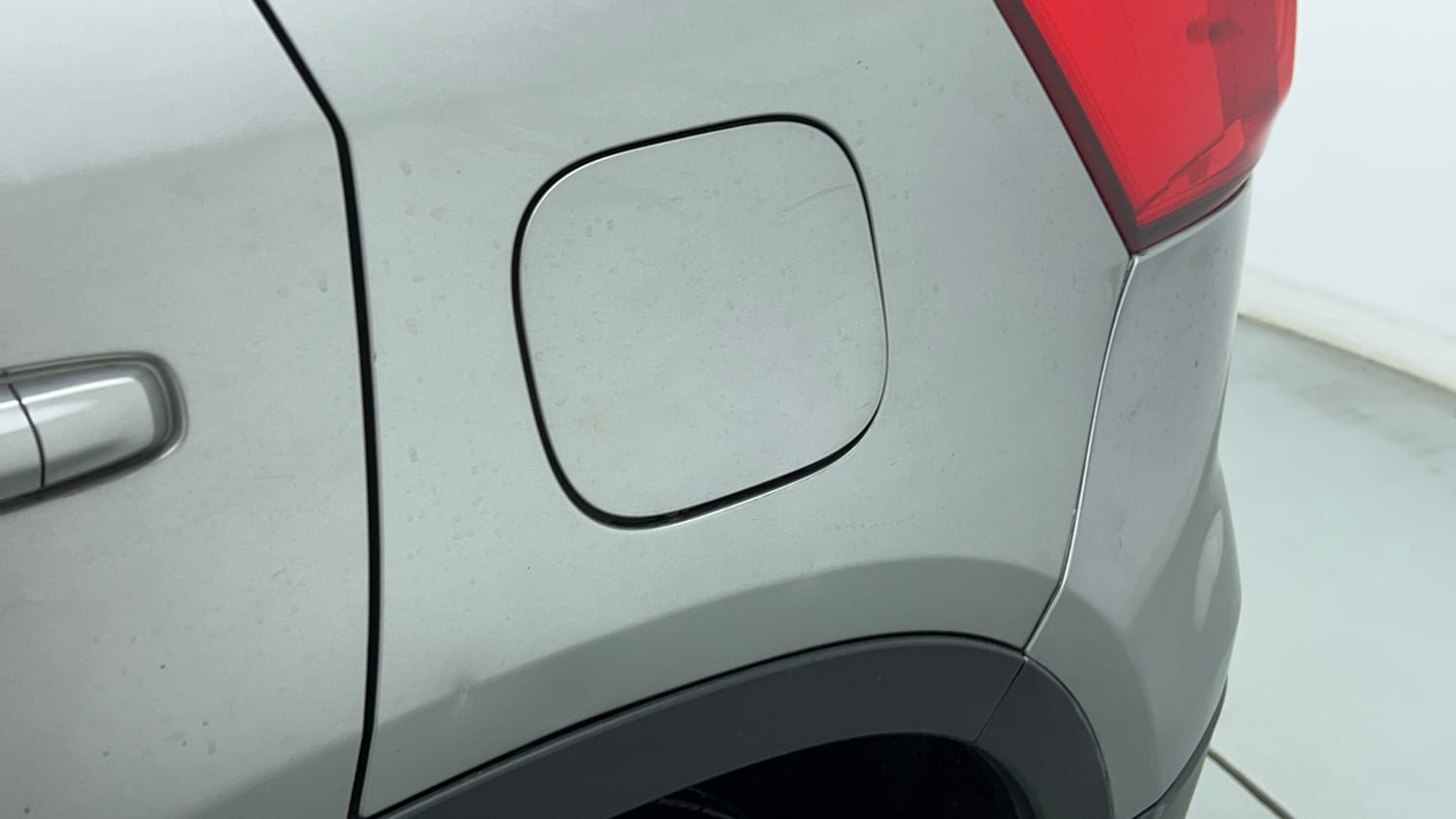 Used 2018 maruti-suzuki Vitara Brezza ZDi Plus AGS Diesel Automatic dents MINOR SCRATCH