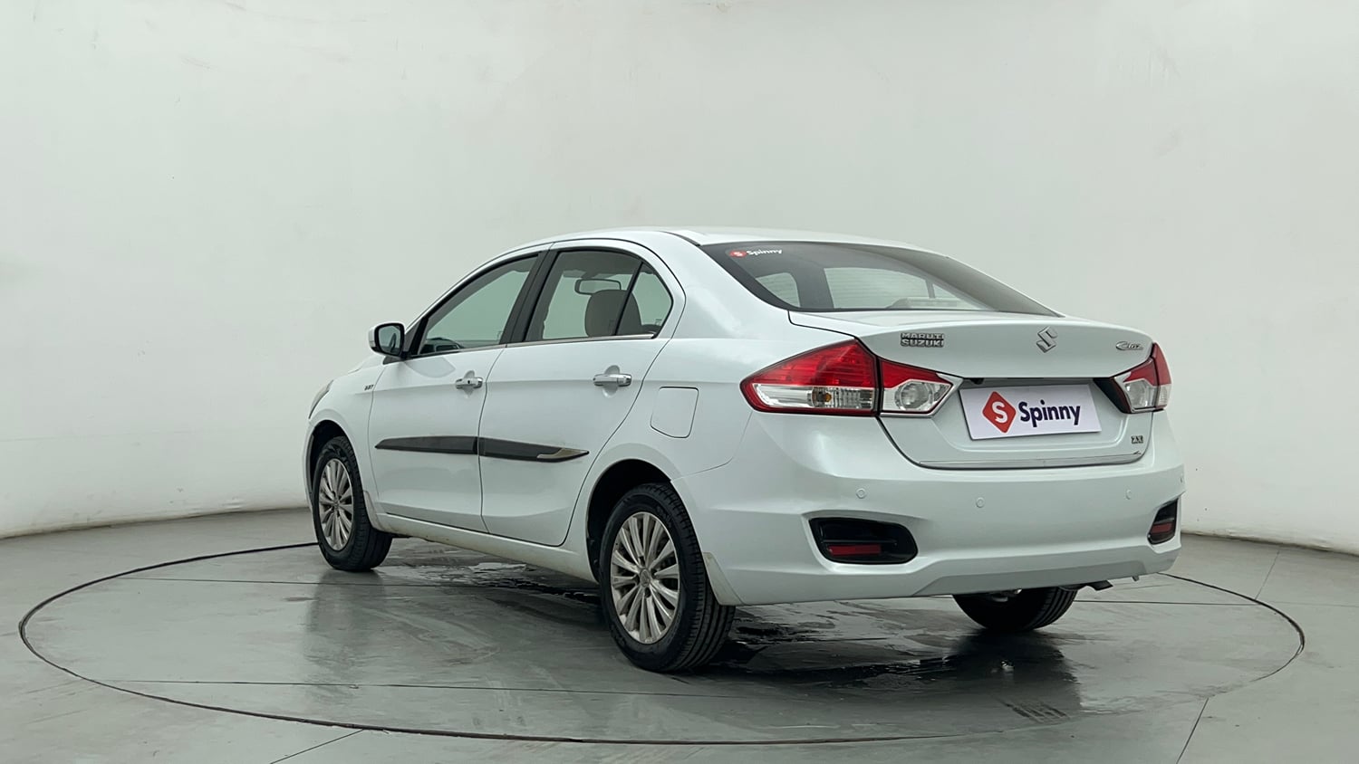 Used 2017 Maruti Suzuki Ciaz ZXi  AT Petrol Automatic exterior LEFT REAR CORNER VIEW