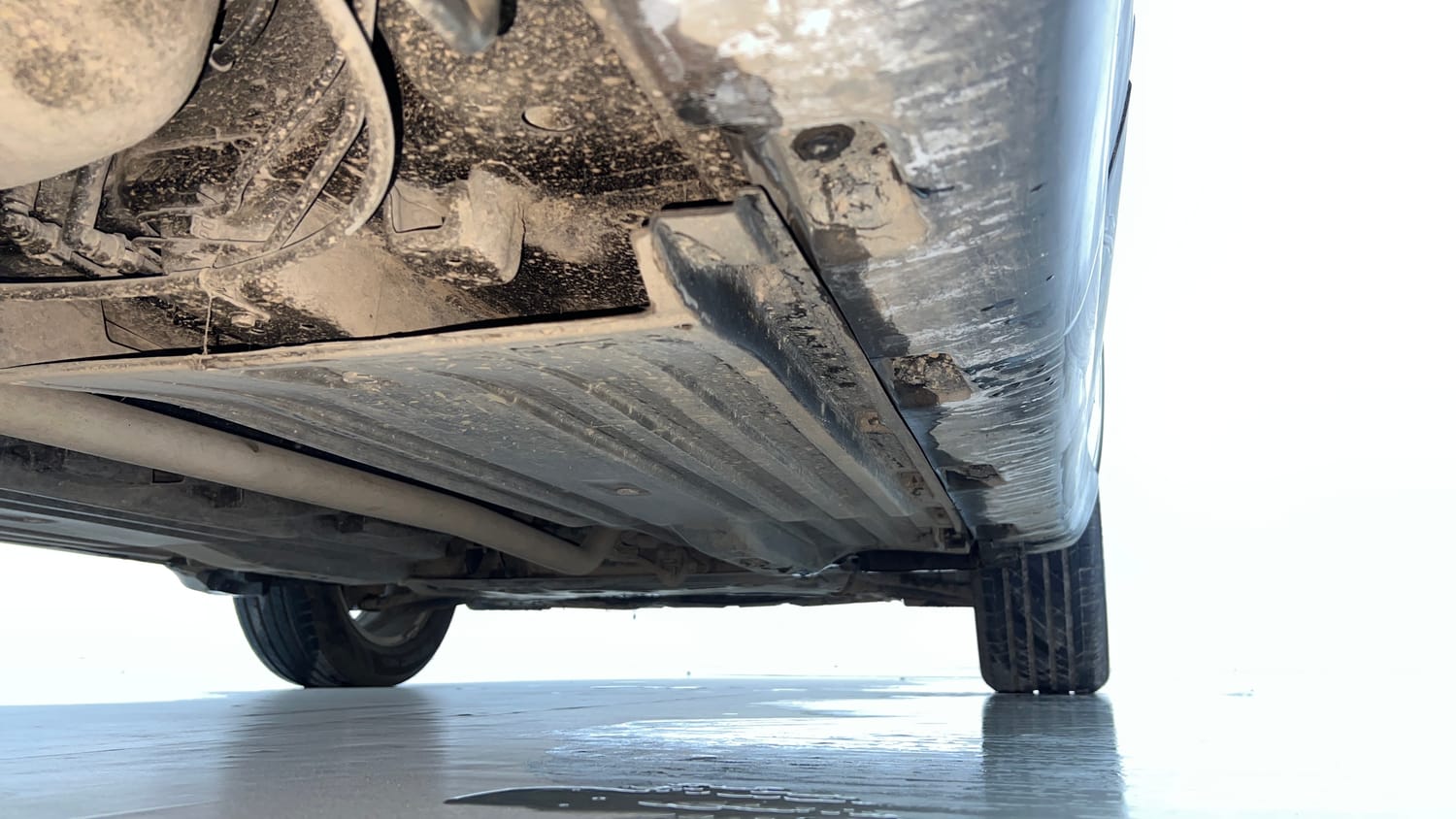 Used 2018 maruti-suzuki Vitara Brezza ZDi Plus AGS Diesel Automatic extra REAR RIGHT UNDERBODY VIEW
