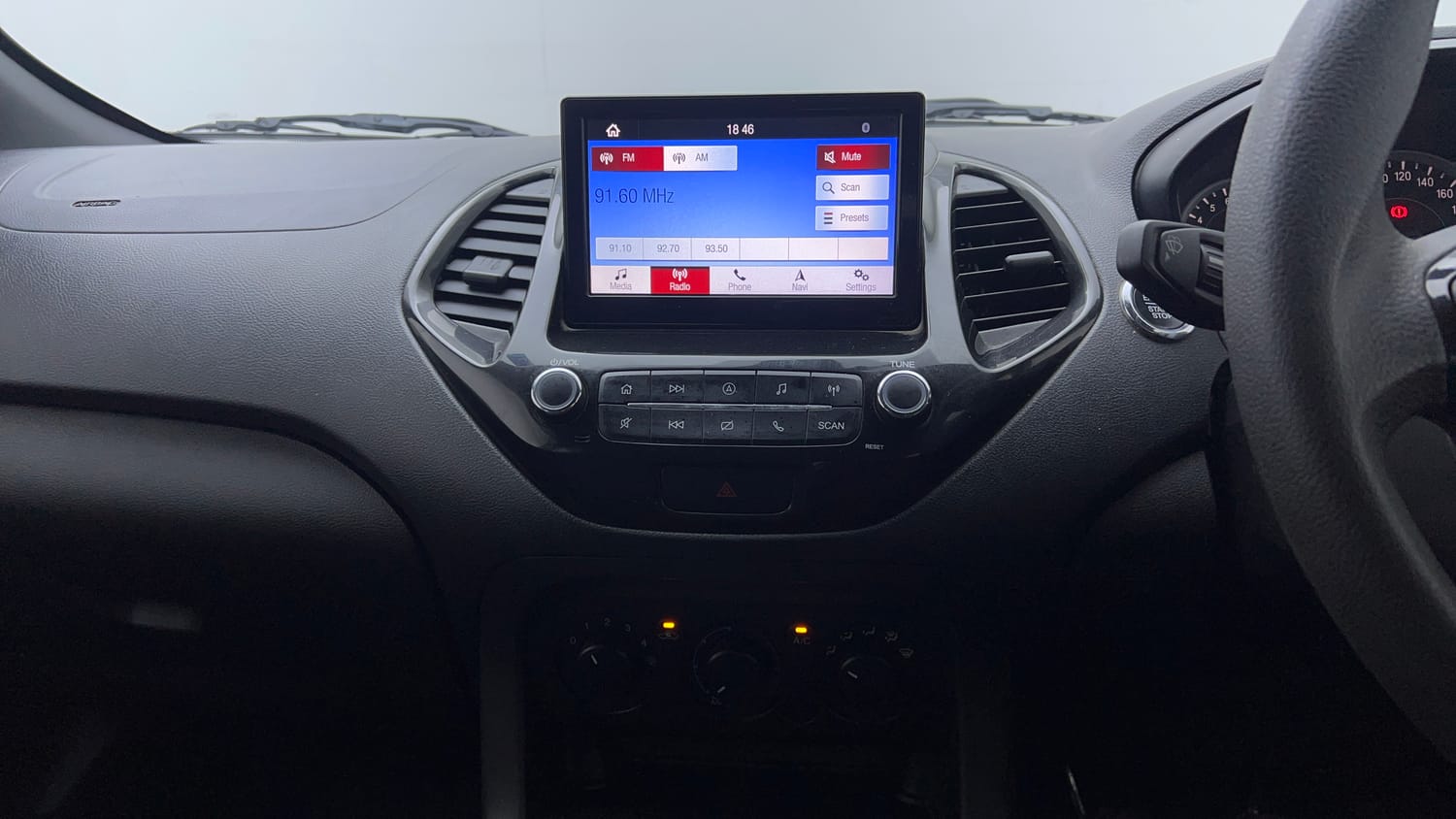 Used 2021 Ford Freestyle Titanium 1.2 Ti-VCT Petrol Manual interior MUSIC SYSTEM & AC CONTROL VIEW
