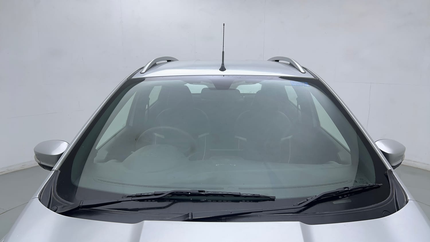 Used 2021 Ford Freestyle Titanium 1.2 Ti-VCT Petrol Manual exterior FRONT WINDSHIELD VIEW