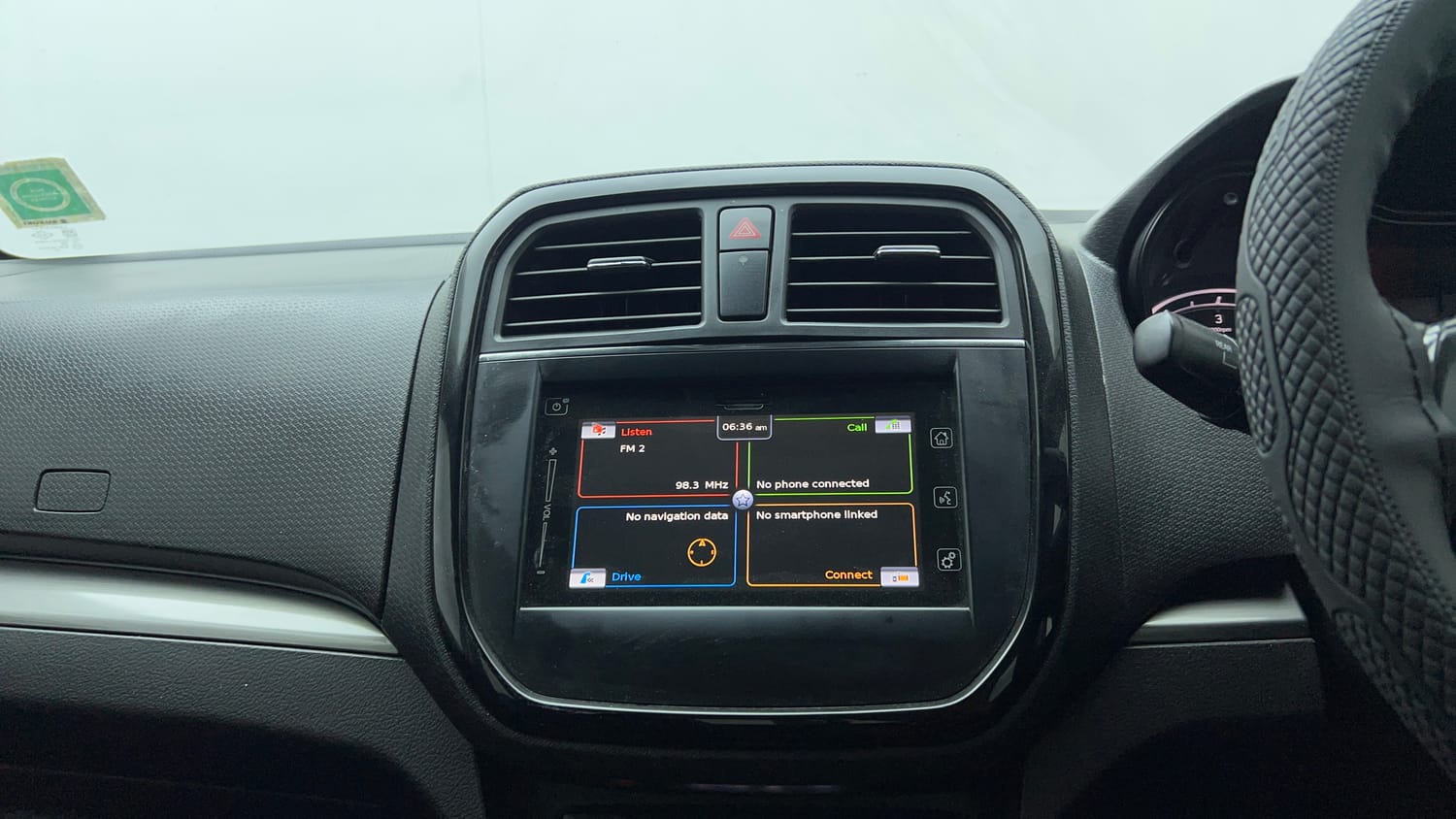Used 2018 maruti-suzuki Vitara Brezza ZDi Plus AGS Diesel Automatic top_features Touch screen infotainment system