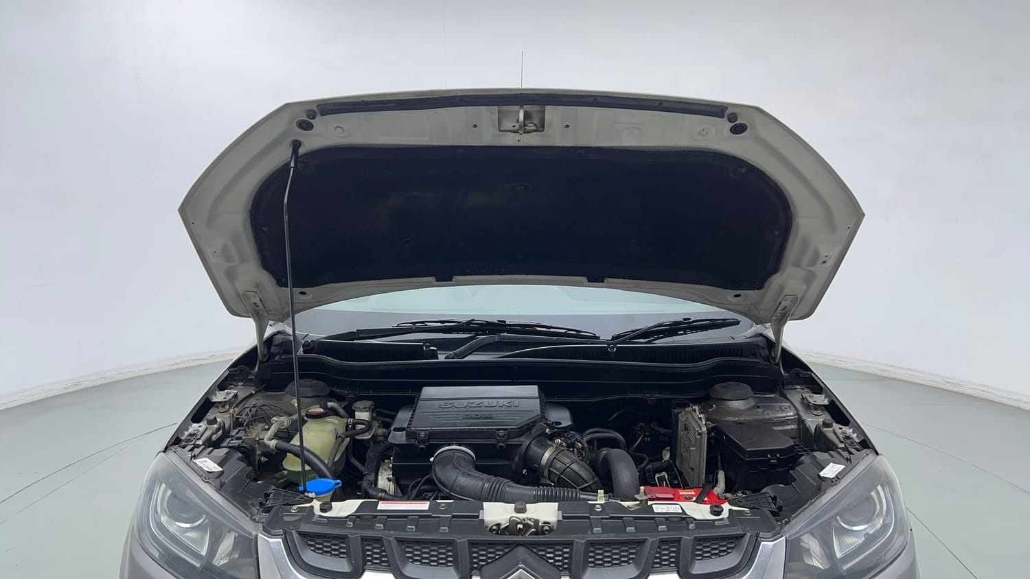 Used 2018 maruti-suzuki Vitara Brezza ZDi Plus AGS Diesel Automatic engine ENGINE & BONNET OPEN FRONT VIEW