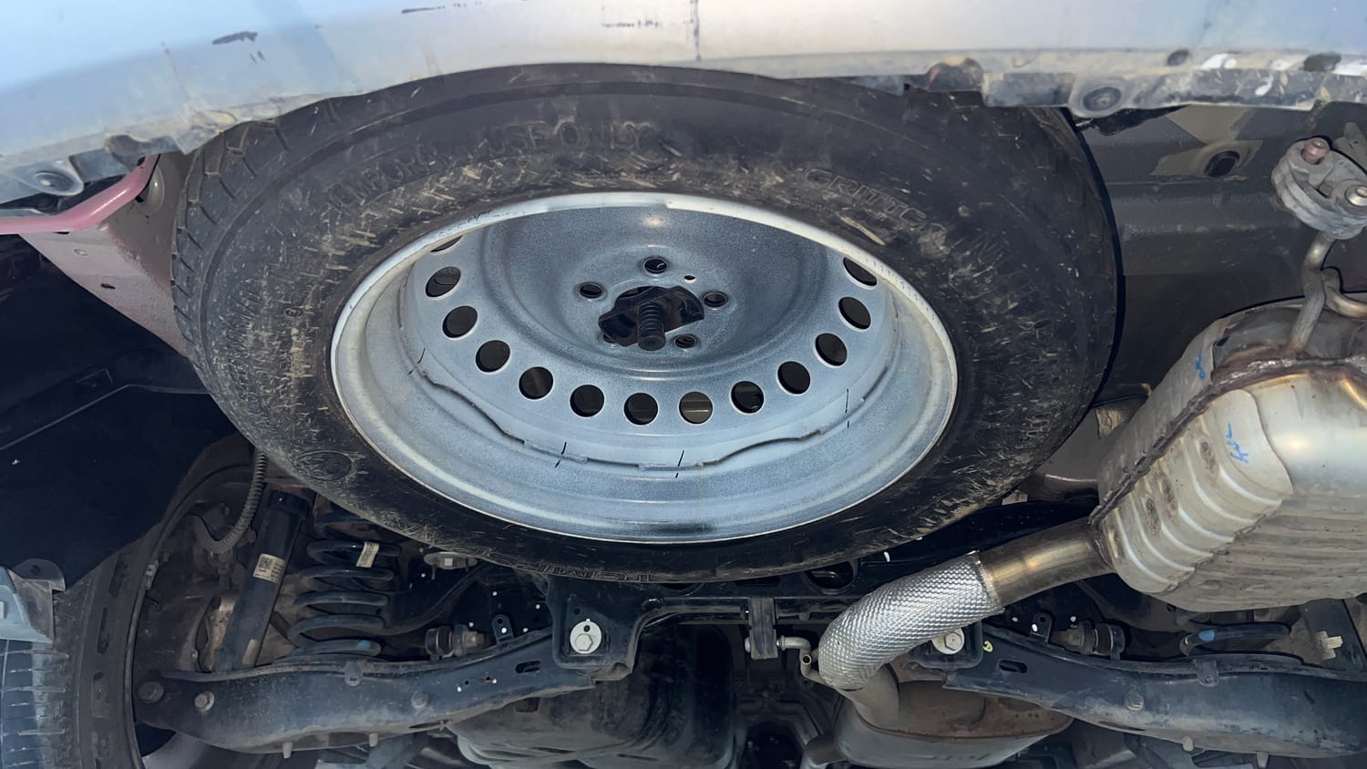 Used 2022 Mahindra XUV700 AX 5 Petrol AT 5 STR Petrol Automatic tyres SPARE TYRE VIEW