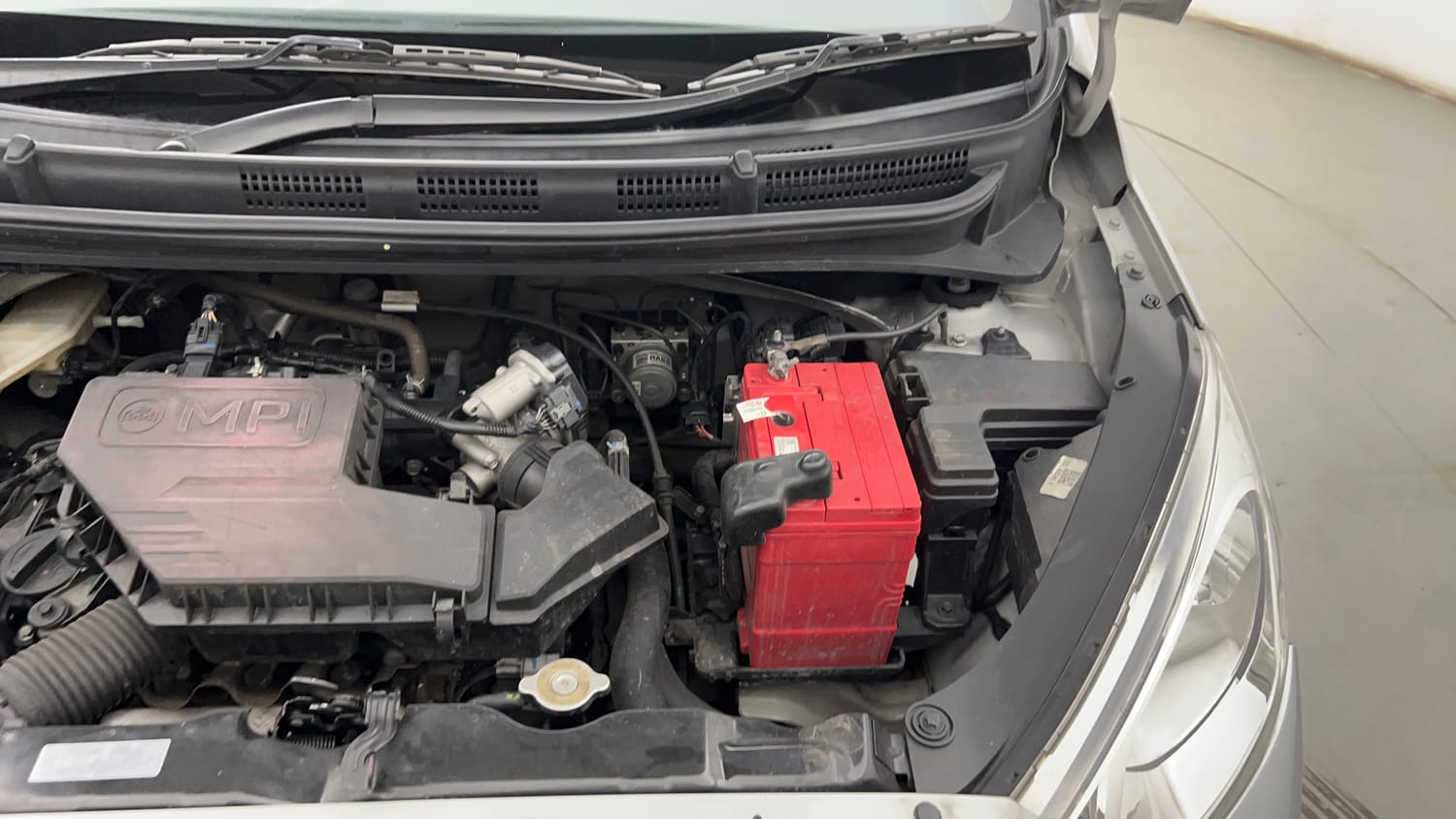 Used 2022 Hyundai Santro Sportz Petrol Manual engine ENGINE LEFT SIDE VIEW