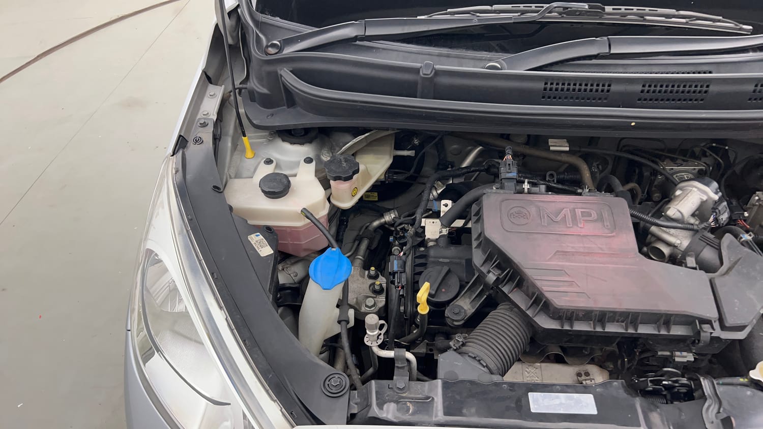 Used 2022 Hyundai Santro Sportz Petrol Manual engine ENGINE RIGHT SIDE VIEW