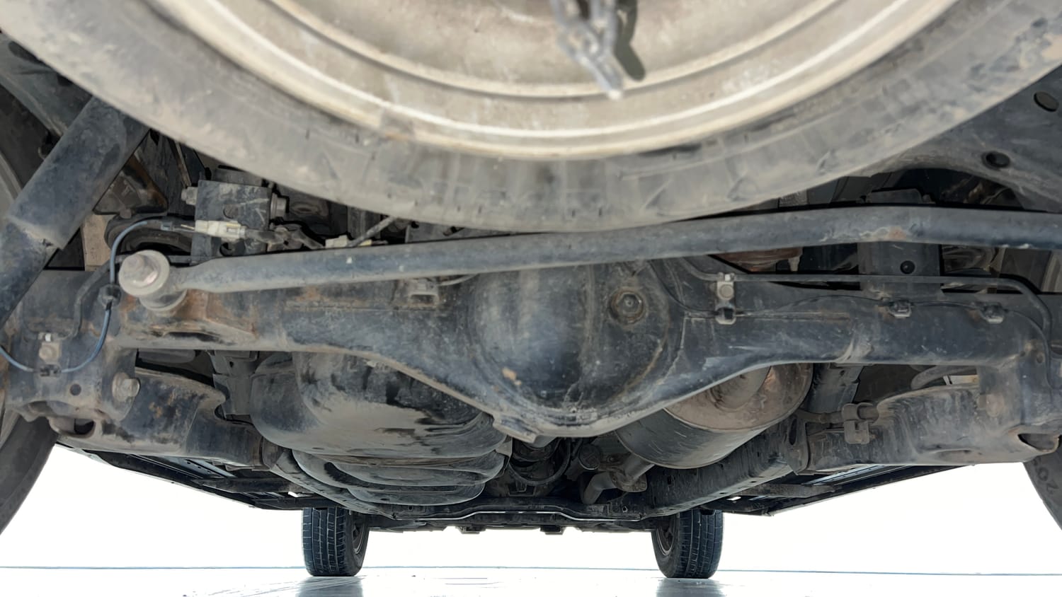 Used 2017 Toyota Innova Crysta 2.4 GX 7 STR Diesel Manual extra REAR UNDERBODY VIEW (TAKEN FROM REAR)