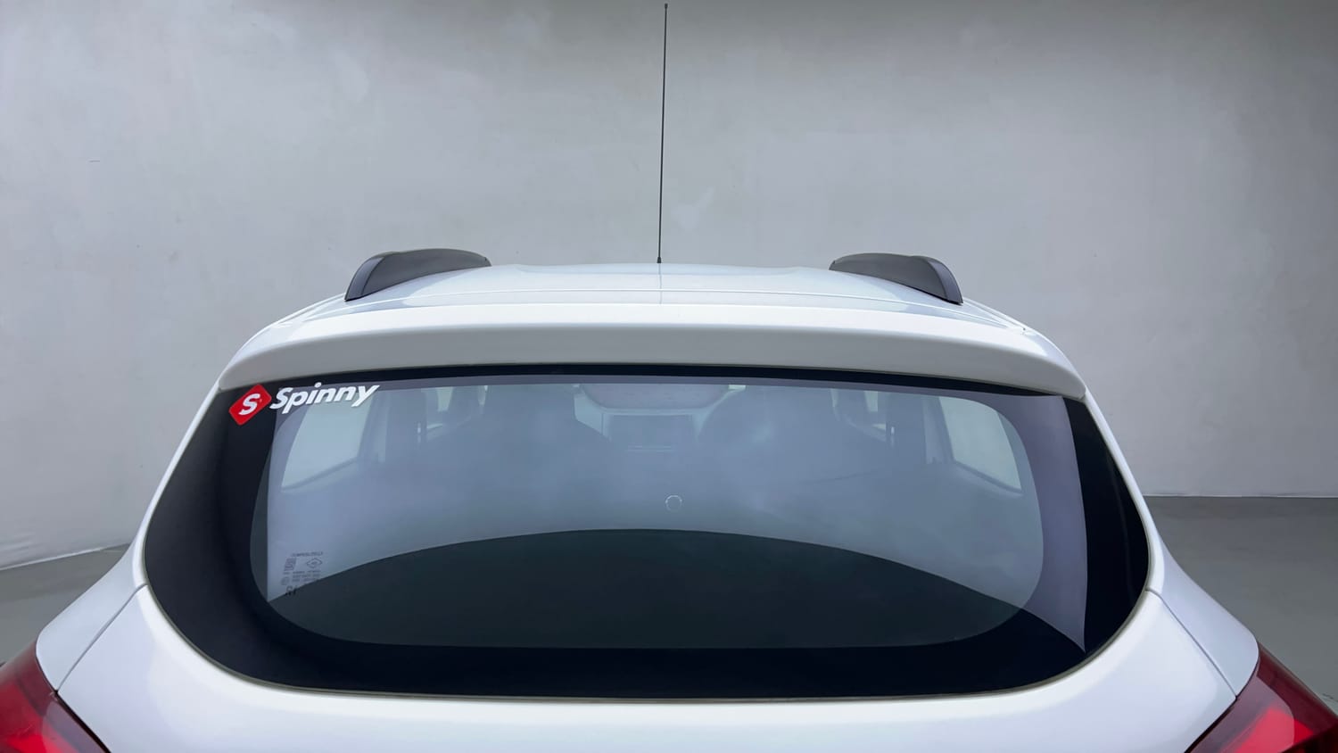 Used 2019 Renault Kwid 1.0 RXT AMT Opt Petrol Automatic exterior BACK WINDSHIELD VIEW