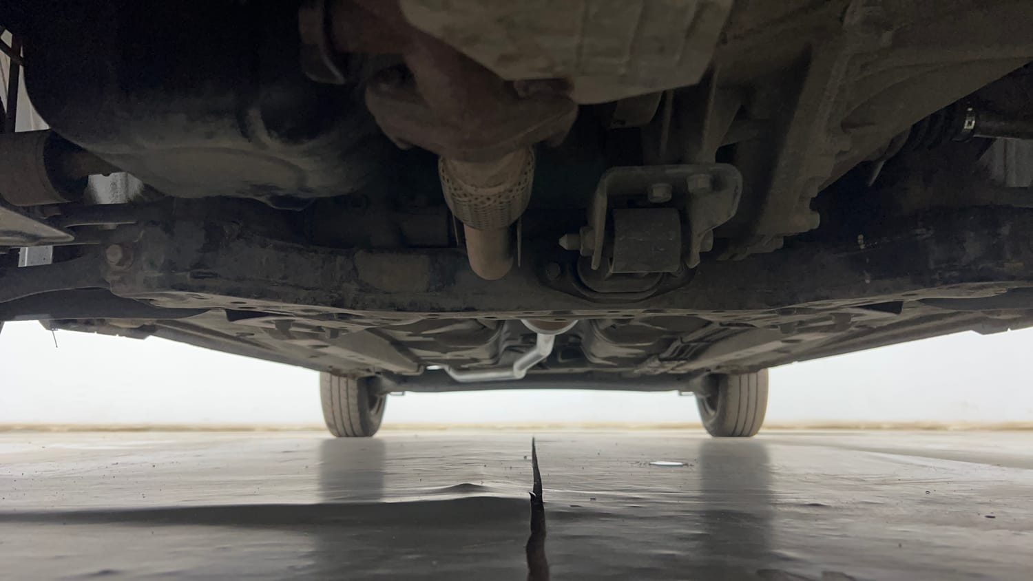 Used 2022 Hyundai Santro Sportz Petrol Manual extra FRONT LEFT UNDERBODY VIEW
