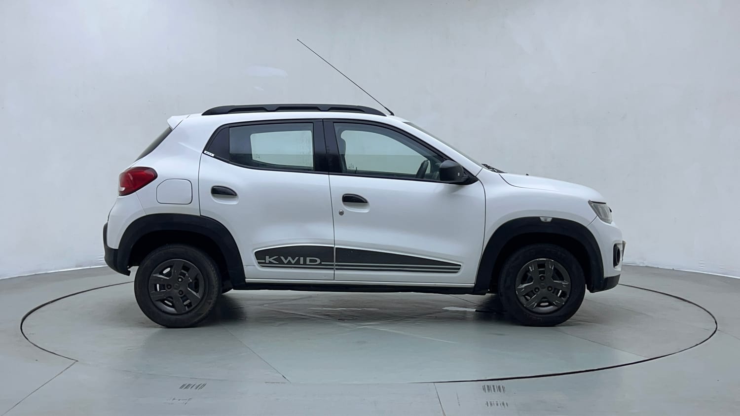 Used 2019 Renault Kwid 1.0 RXT AMT Opt Petrol Automatic exterior RIGHT SIDE VIEW