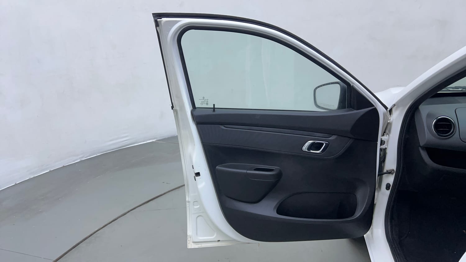 Used 2019 Renault Kwid 1.0 RXT AMT Opt Petrol Automatic interior LEFT FRONT DOOR OPEN VIEW
