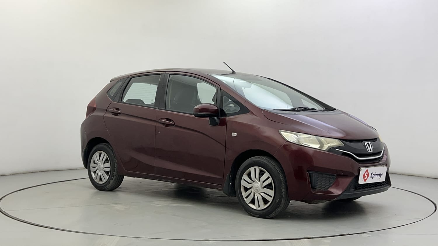 Used 2015 Honda Jazz S AT Petrol Automatic exterior RIGHT FRONT CORNER VIEW