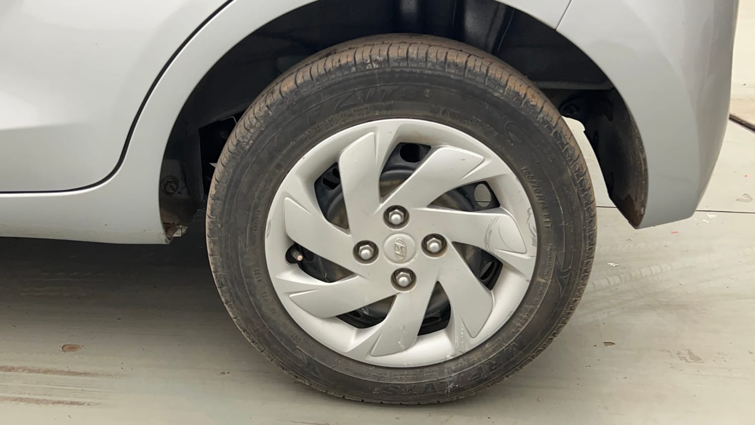 Used 2022 Hyundai Santro Sportz Petrol Manual tyres LEFT REAR TYRE RIM VIEW
