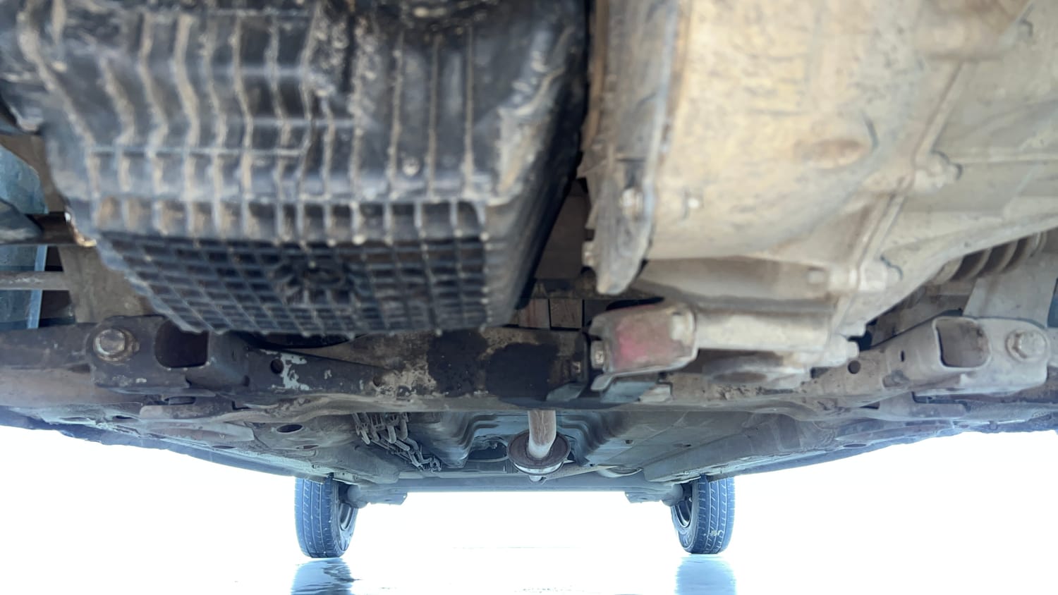 Used 2019 Renault Kwid 1.0 RXT AMT Opt Petrol Automatic extra FRONT LEFT UNDERBODY VIEW