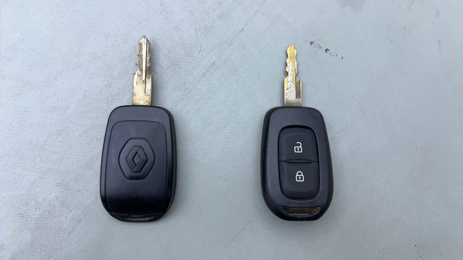 Used 2019 Renault Kwid 1.0 RXT AMT Opt Petrol Automatic extra CAR KEY VIEW