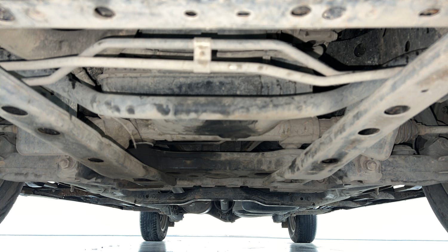 Used 2017 Toyota Innova Crysta 2.4 GX 7 STR Diesel Manual extra FRONT LEFT UNDERBODY VIEW
